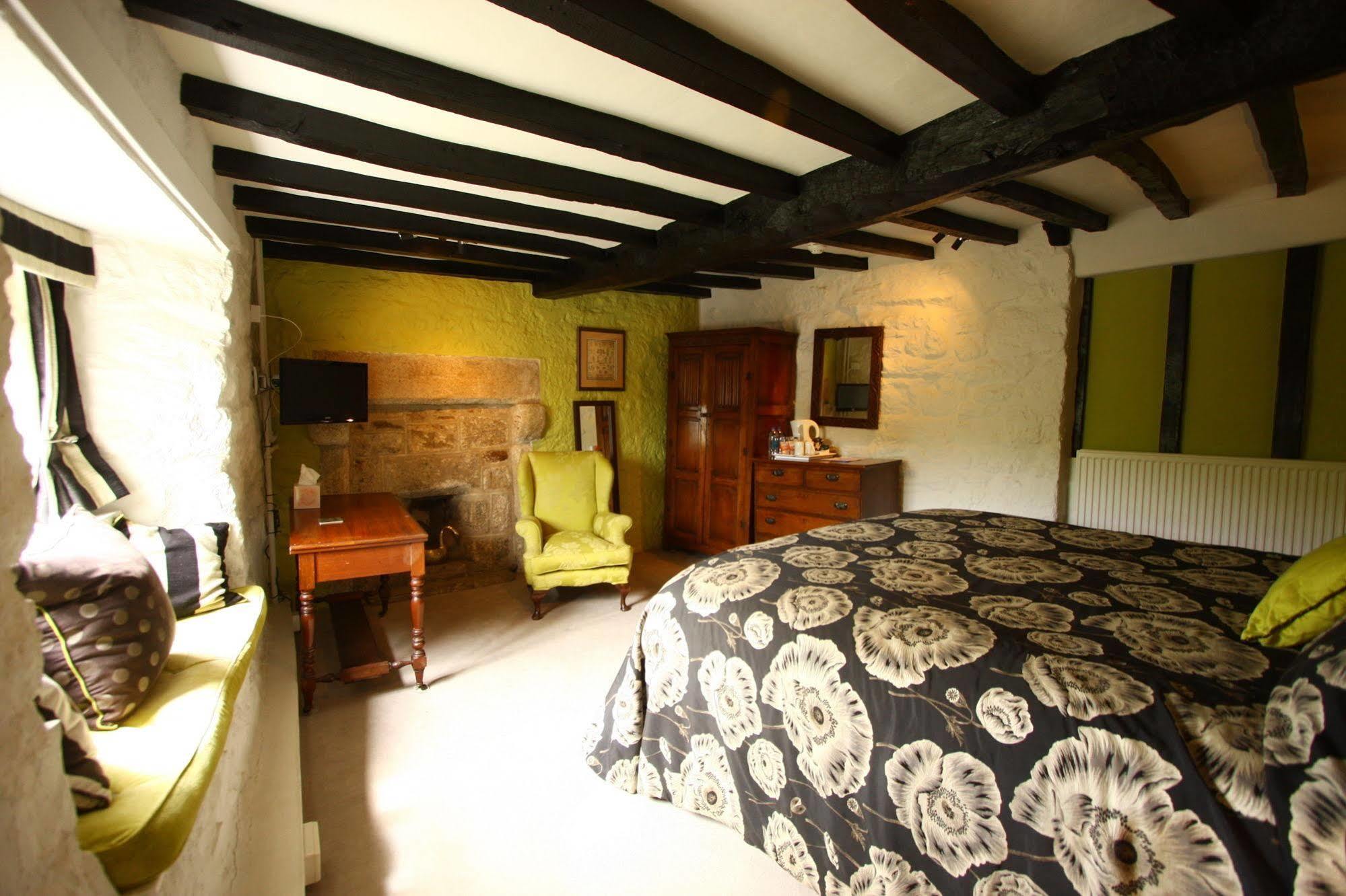 The Oxenham Arms Hotel Devon South Zeal Bagian luar foto